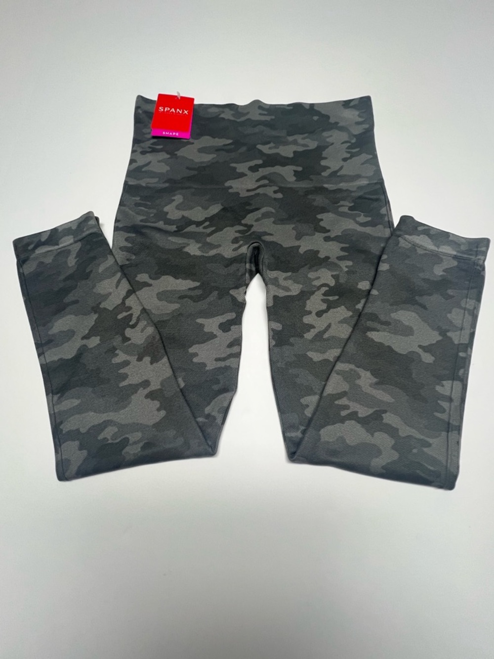 SPANX Women’s Camo Leggings Medium Green Sage High Waist Shaping NWT - Picture 2 of 9
